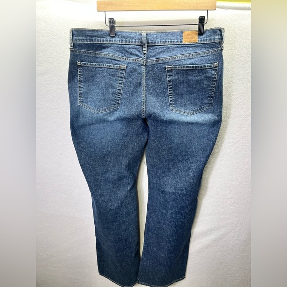 Old Navy Y2K vintage Ultra Low Waist Bootcut Jeans Womens 16 Short Denim 2126 - Picture 8 of 10